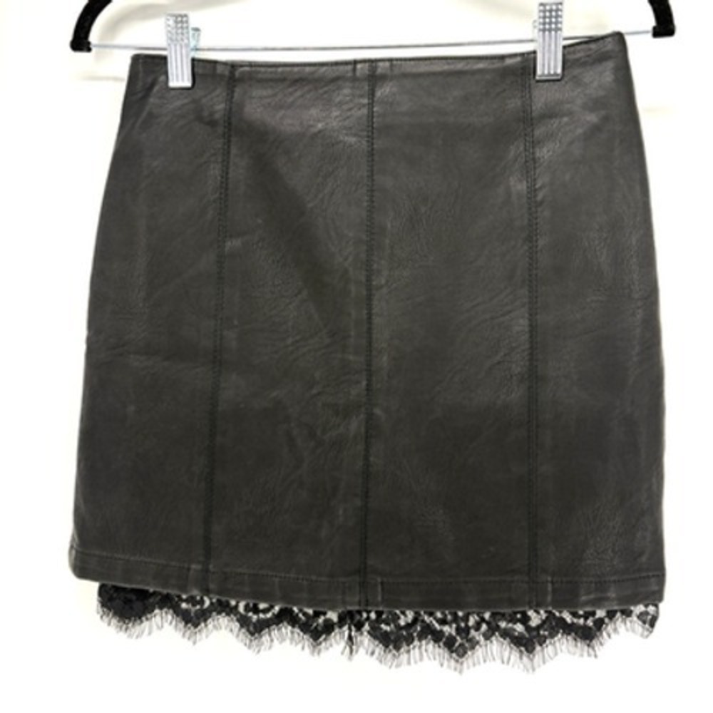 Jack By BB Dakota Skirt Women 2 Black Faux Leather Lace Goth Biker RenFaire